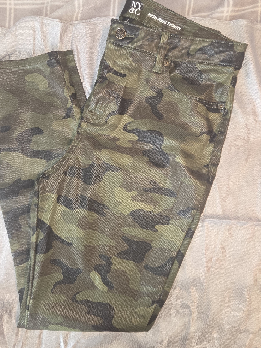 New York & Company Women's Skinny Camo Pants - Green/Black - Picture 2 of 3